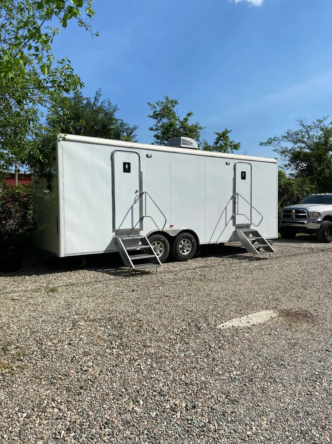 10 Station Silver restroom trailer